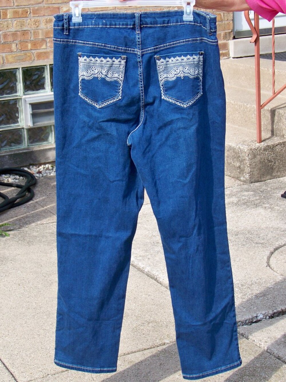 Avenue Women's Straight Leg Jeans, Size 20 Tall